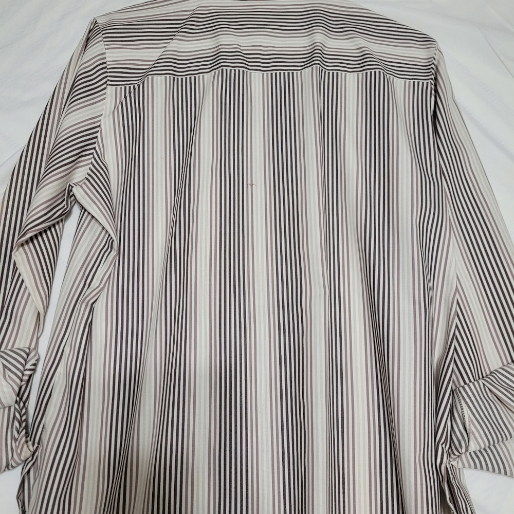 Wrinkle free button down - Picture 3 of 4